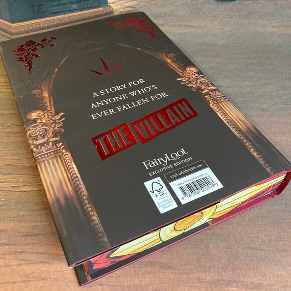 15 Fairyloot Box LONG LIVE EVIL Sarah Rees Brennan Hardcover w/Author Letter - Picture 2 of 4